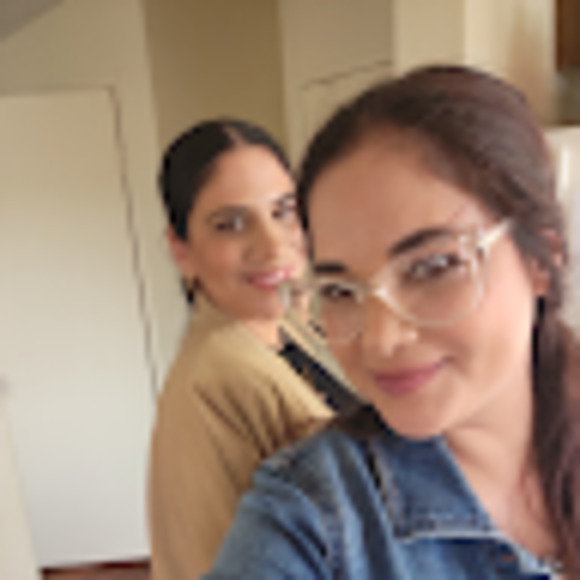 Meet your Posher, Ariana - Picture 1 of 1